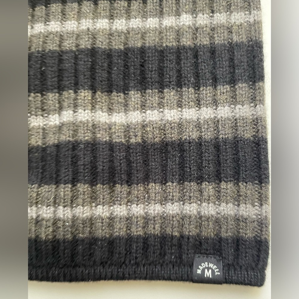 Madewell ribbed wool neck warmer.